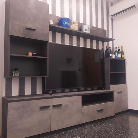 Ferienwohnung Ad Un Passo Dal Mare Savona Exterior foto
