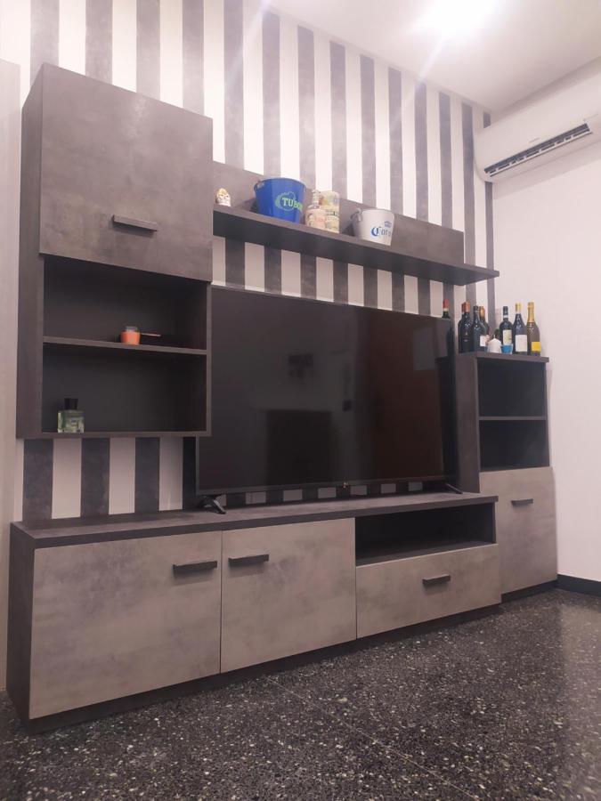 Ferienwohnung Ad Un Passo Dal Mare Savona Exterior foto